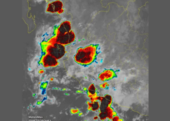 Así se observan esta madrugada los núcleos de tormenta en el occidente del país, los cuales generan lluvias y tormentas.