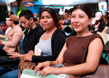 1.24 millones de jóvenes buscan empleo o están disponibles para trabajar en 2026, 53% menos que en 2020