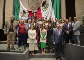 TOTAL SOLIDARIDAD Y RESPALDO INCONDICIONAL A LA PRESIDENTA CLAUDIA SHEINBAUM EN LA DEFENSA DE NUESTRO PAÍS