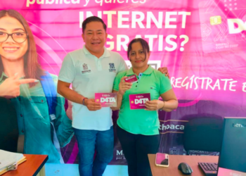 ¡Ya comenzó la entrega de chips D4TA Datos Gratis en prepas de Michoacán!