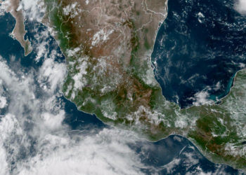 Domingo, con lluvias fuertes en diversas regiones del país debido a la interacción de múltiples sistemas meteorológicos.