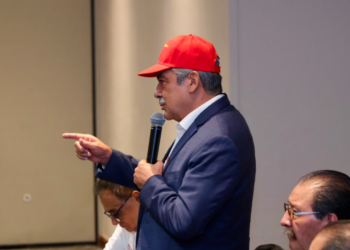Morón acaricia la coordinación del voto tras afianzar su ventaja
