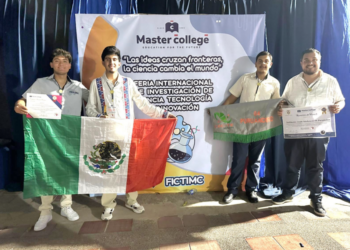 Estudiantes del Cecytem ganan primer lugar en feria internacional de ciencia en Colombia