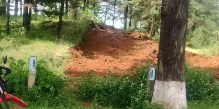 Ayuntamiento de Pátzcuaro frena trabajos en el Cerro del Estribo Grande y exige permisos