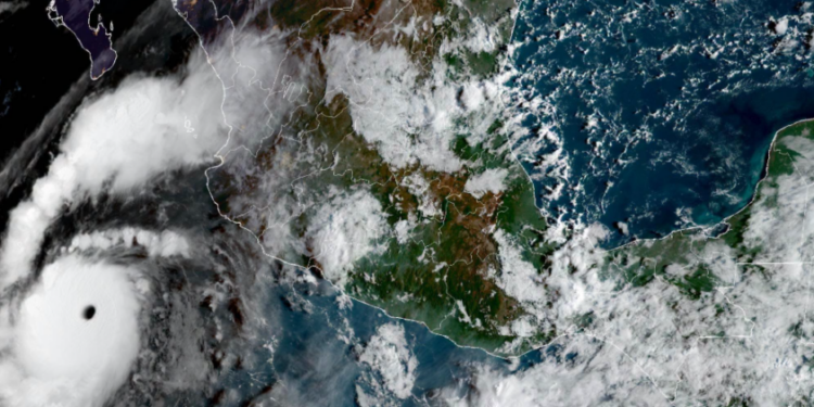 Viernes, con lluvias moderadas a muy fuertes debido al ingreso de humedad e inestabilidad en altura.