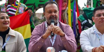 Julio Arreola da la bienvenida al 4.º Festival Internacional de Danza de Pátzcuaro