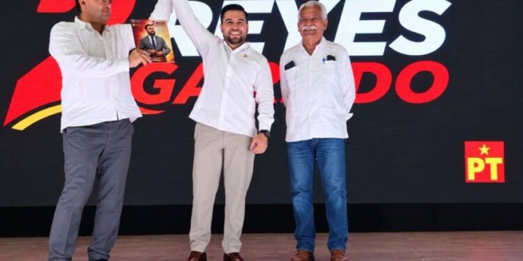 Reyes Galindo ha construido una agenda cercana a las necesidades de Michoacán: Baltazar Gaona
