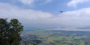 Michoacán dispersa 660 mil semillas con drones para restaurar zonas forestales de difícil acceso