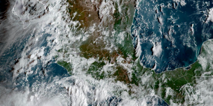 Martes, con lluvias fuertes a intensas debido a la circulación de los ciclones Polo y Rachel en México.
