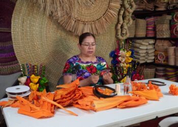 Comunidades purépechas compartirán sus saberes ancestrales de Noche de Muertos