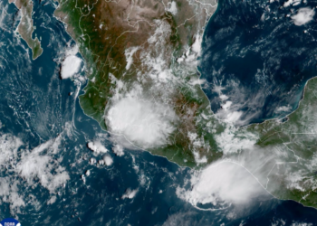 Domingo, con lluvias muy fuertes debido a inestabilidad en altura y el avance de una onda tropical.