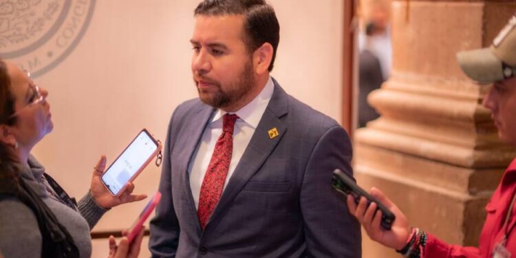 Refrenda Reyes Galindo su compromiso con la Transformación de Michoacán