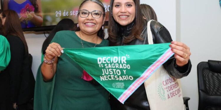 Reconocen a Michoacán a nivel nacional por buenas prácticas en derechos sexuales y reproductivos