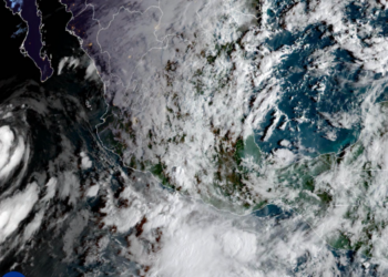 Sábado, con lluvias fuertes a muy fuertes debido a la presencia del sistema frontal e inestabilidad en altura.