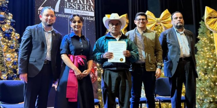 Certifican la autenticidad de las esferas de vidrio soplado de Tlalpujahua