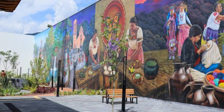 Centro Cultural Plaza de La Ranita se consolida como el corazón cultural y turístico de Uruapan