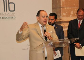 Baltazar Gaona no se opone a que Bautista Tafolla llegue a la JUCOPO; cuestiona su compromiso legislativo