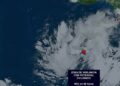 Esta tarde, la perturbación tropical #94E continúa mostrando signos de organización muy lejos de las costas de México.