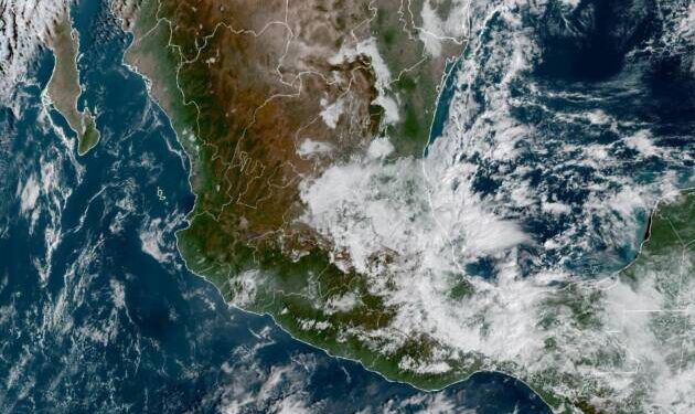 Miércoles, con lluvias fuertes debido al ingreso de humedad y vaguadas sobre México.
