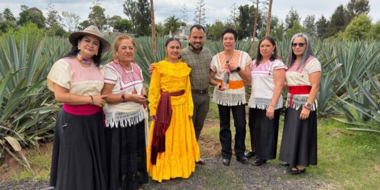 Hugo Rangel, aliado de las mujeres mezcaleras y todas las cadena productiva Maguey-Mezcal