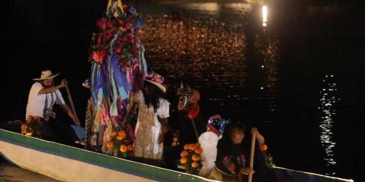 Embárcate en “El camino de las ánimas”, vive la experiencia de Noche de Muertos en Urandén