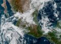 Martes, continuando las lluvias y tormentas dispersas impulsadas por el ciclón tropical Vance.